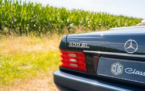 Image 12/44 de Mercedes-Benz 500 SL (1990)