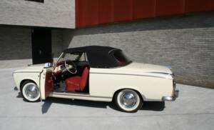 Image 7/8 of Peugeot 403 C (1960)