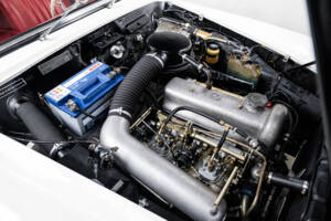 Image 32/35 of Mercedes-Benz 190 SL (1963)