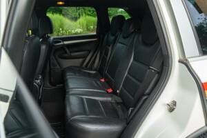 Bild 36/50 von Porsche Cayenne S (2007)