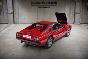 Image 12/97 of Ferrari 308 GTB Quattrovalvole (1983)