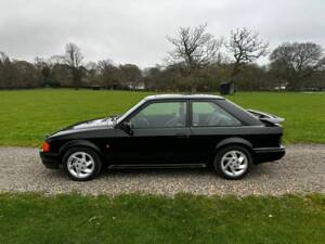 Image 13/38 de Ford Escort turbo RS (1990)