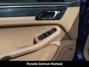Obraz 16/33 pojazdu Porsche Macan S (2023)
