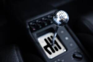 Image 14/36 de Ferrari F 355 Berlinetta (1995)