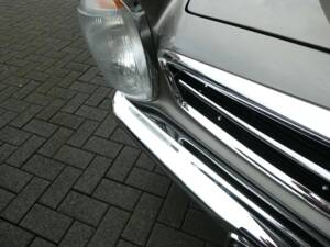 Image 24/27 of Mercedes-Benz 280 SL (1968)