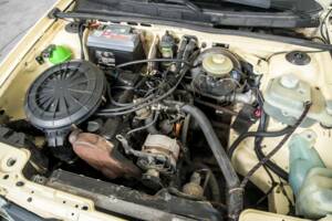 Immagine 33/50 di Audi 80 quattro  -  1.8S (1987)