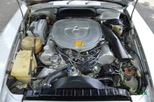 Image 15/50 de Mercedes-Benz 500 SL (1985)