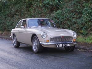 Image 1/18 of MG MGC GT (1969)
