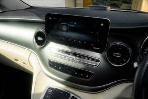 Bild 41/50 von Mercedes-Benz V 220 D (2021)