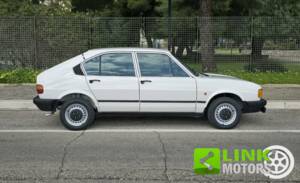 Afbeelding 3/10 van Alfa Romeo Alfasud 1.2 ti (1983)
