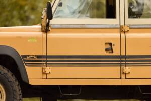 Image 9/42 of Land Rover 110 (1984)