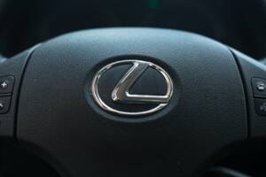 Bild 38/50 von Lexus IS 220d (2006)