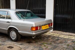 Bild 12/50 von Mercedes-Benz 500 SEL (1984)
