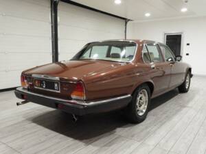 Imagen 3/15 de Jaguar XJ 6 4.2 (1981)