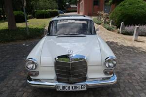 Image 7/32 of Mercedes-Benz 200 D (1966)