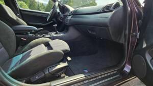 Bild 2/8 von BMW 330i Touring (2001)