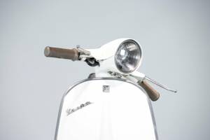 Image 21/41 de Piaggio Vespa 50 SS (1966)