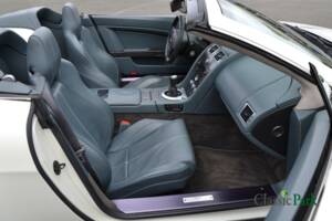 Image 11/50 of Aston Martin V8 Vantage (2007)