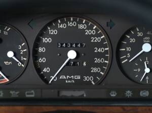 Bild 42/44 von Mercedes-Benz 560 SEC 6.0 AMG (1990)