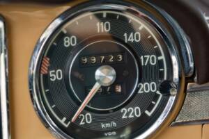 Bild 21/31 von Mercedes-Benz 230 SL (1966)