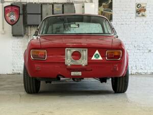 Imagen 5/68 de Alfa Romeo Giulia 1600 Sprint GT Veloce (1966)