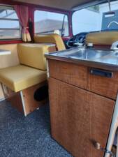 Image 10/12 of Volkswagen T2a minibus (1969)