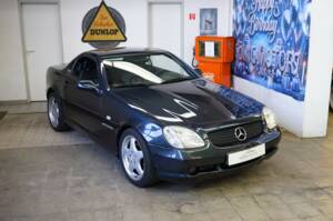 Image 1/25 of Mercedes-Benz SLK 230 Kompressor (1997)