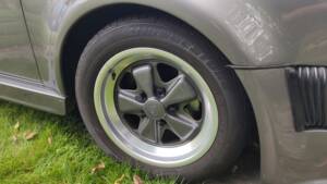 Image 86/104 of Porsche 911 Carrera 3.2 (1986)