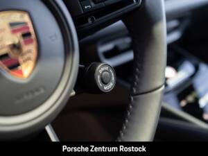 Imagen 17/34 de Porsche Cayenne Coupé E-Hybrid (2026)