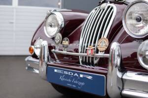 Image 10/32 de Jaguar XK 140 OTS (1955)