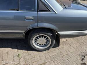 Image 17/35 de Opel Rekord 2,0 E (1985)