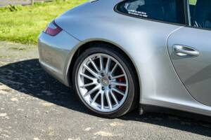 Afbeelding 13/50 van Porsche 911 Carrera 4S (2006)