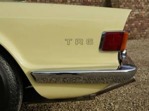 Image 22/50 of Triumph TR 6 (1971)