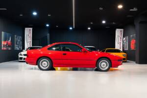 Image 5/33 of BMW 850i (1991)