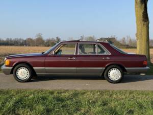 Imagen 8/26 de Mercedes-Benz 300 SDL (1987)