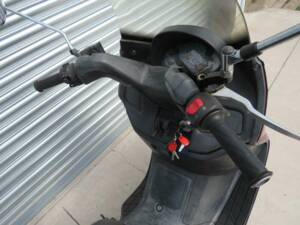 Bild 13/32 von Suzuki Burgman AN 250 (1998)