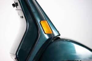 Bild 31/50 von Piaggio Vespa Cosa 150 (1990)