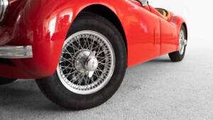 Image 9/30 of Jaguar XK 120 SE OTS (1953)