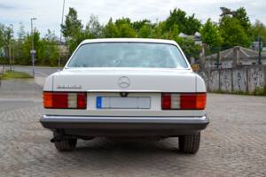 Bild 4/21 von Mercedes-Benz 280 SE (1985)