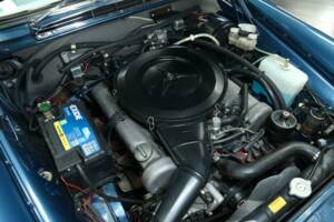 Image 39/50 of Mercedes-Benz 280 SE 3,5 (1971)
