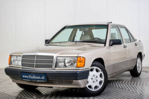 Bild 42/50 von Mercedes-Benz 190 D 2.5 Turbo (1989)
