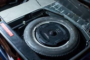 Bild 35/43 von Mercedes-Benz 380 SE (1984)