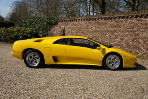 Bild 40/50 von Lamborghini Diablo (1991)
