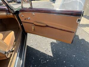 Image 13/21 de Mercedes-Benz 220 SE (1960)