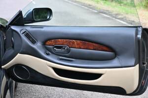 Image 30/50 de Aston Martin DB 7 Vantage (2002)