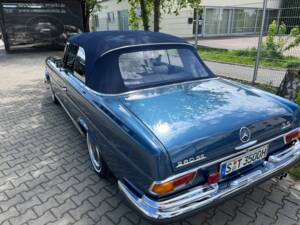Bild 6/29 von Mercedes-Benz 280 SE 3,5 (1970)