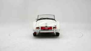 Image 7/15 of MG MGA 1600 (1962)