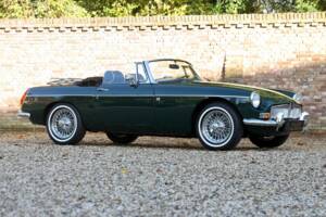 Image 44/50 of MG MGB (1974)