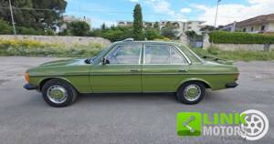 Image 9/10 de Mercedes-Benz 240 D (1982)