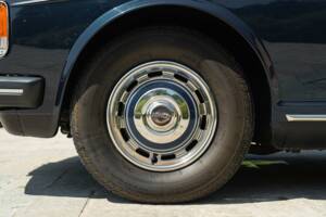 Image 19/50 of Bentley Mulsanne SWB (1985)